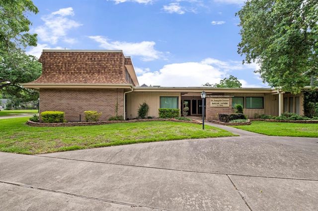 414 Main Street, Sugar Land, TX 77498