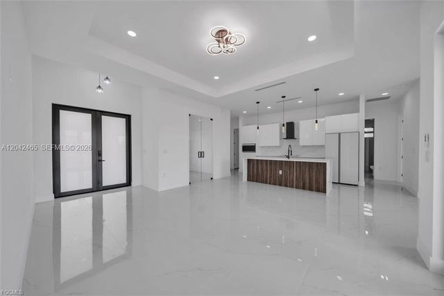 3901 3rd Street SW, Lehigh Acres, FL 33976