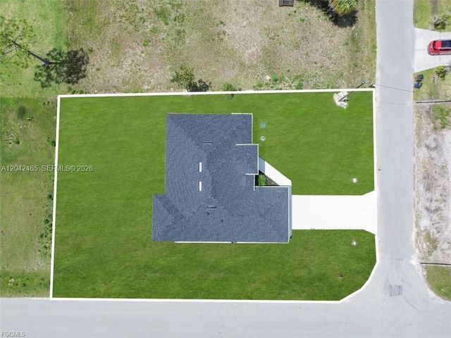 3901 3rd Street SW, Lehigh Acres, FL 33976