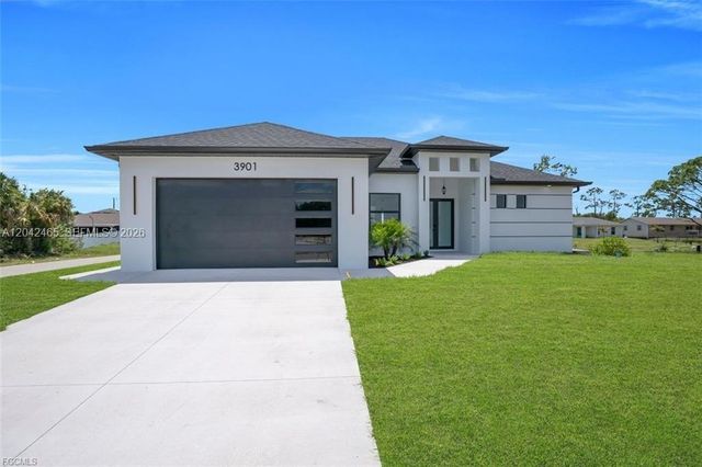 3901 3rd Street SW, Lehigh Acres, FL 33976