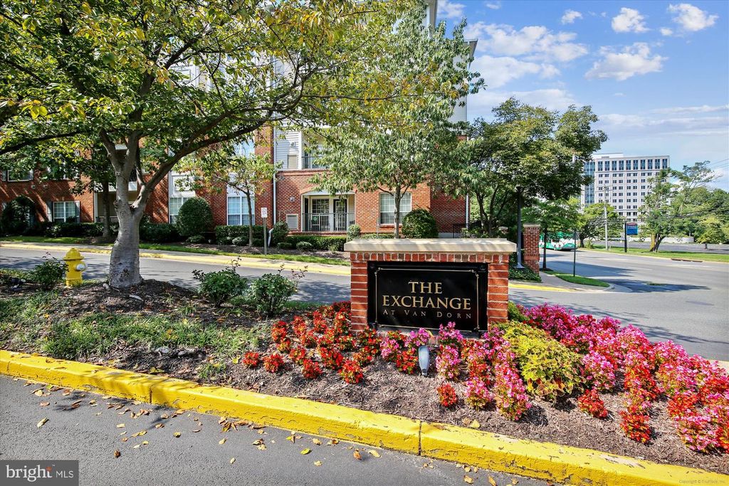 4862 EISENHOWER AVE #458, Alexandria, VA 22304