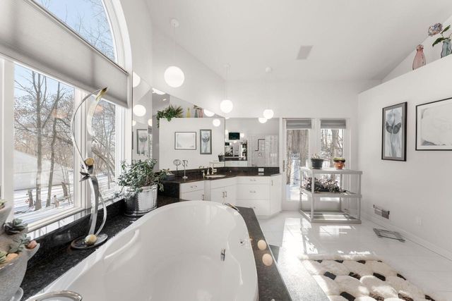 N6715 County Road I, Fredonia, WI 53021