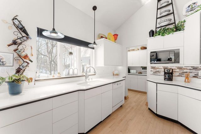 N6715 County Road I, Fredonia, WI 53021