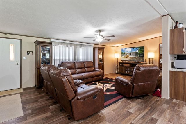 248 Whispering Trail, Gun Barrel City, TX 75156