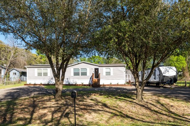 248 Whispering Trail, Gun Barrel City, TX 75156