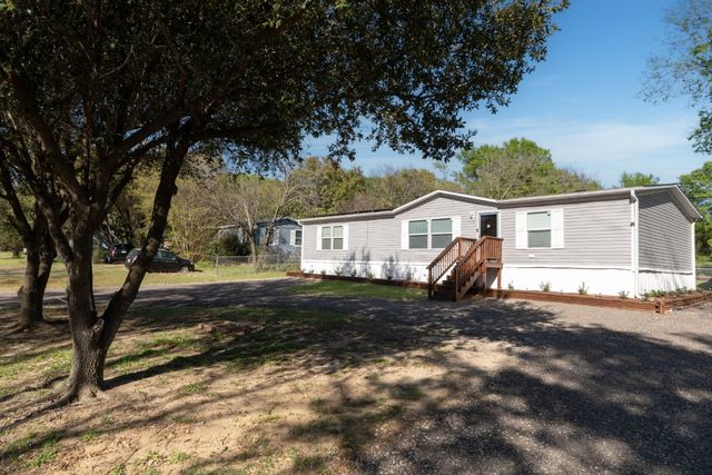 248 Whispering Trail, Gun Barrel City, TX 75156