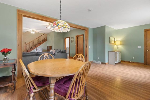 10 Maple Court, Edgerton, WI 53534