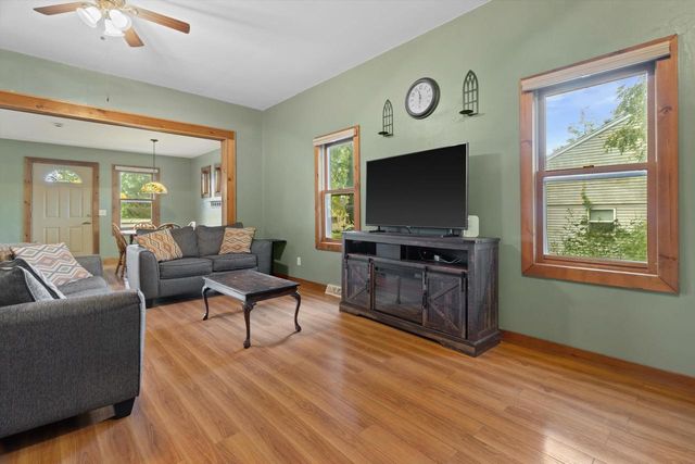 10 Maple Court, Edgerton, WI 53534