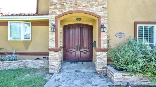 4704 E Centralia Street, Long Beach, CA 90808