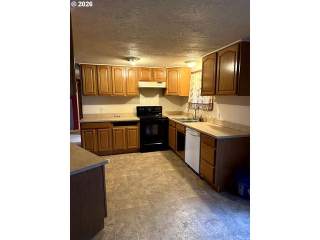 157 ROGERS Rd, Silver Lake, WA 98645