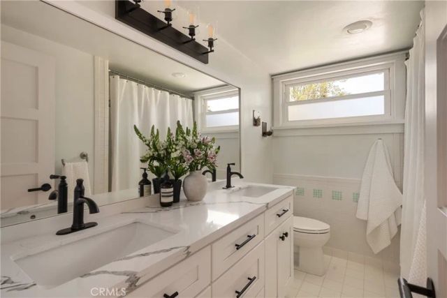 2798 Francis Lane, Costa Mesa, CA 92626