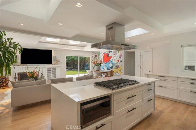 2798 Francis Lane, Costa Mesa, CA 92626