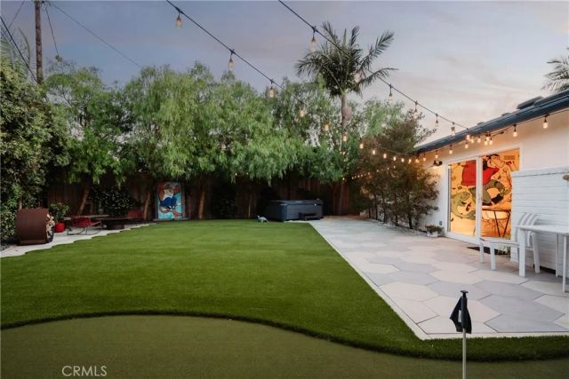 2798 Francis Lane, Costa Mesa, CA 92626