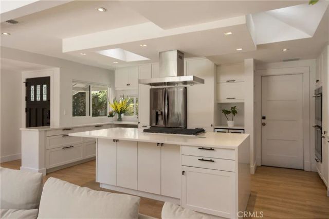 2798 Francis Lane, Costa Mesa, CA 92626