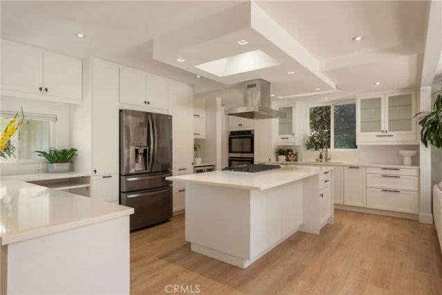 2798 Francis Lane, Costa Mesa, CA 92626