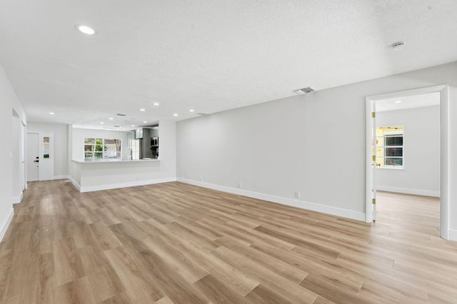 6367 Summer Sky Lane, Greenacres, FL 33463