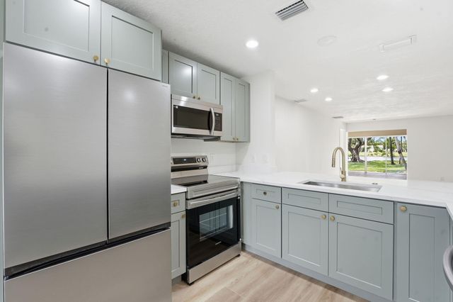 6367 Summer Sky Lane, Greenacres, FL 33463