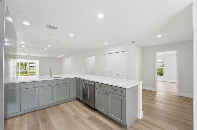 6367 Summer Sky Lane, Greenacres, FL 33463