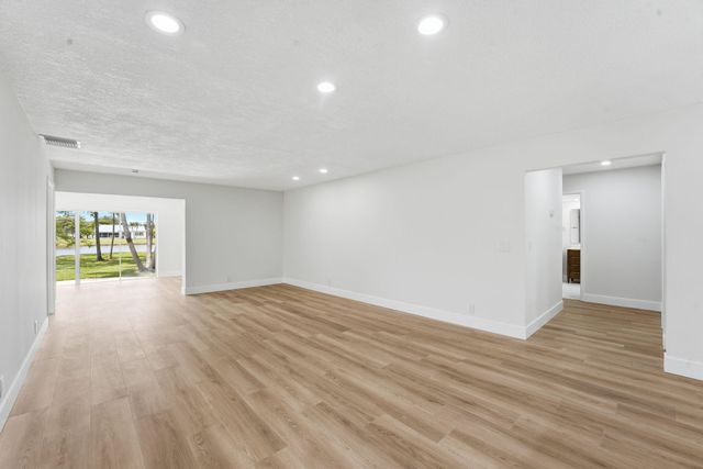 6367 Summer Sky Lane, Greenacres, FL 33463