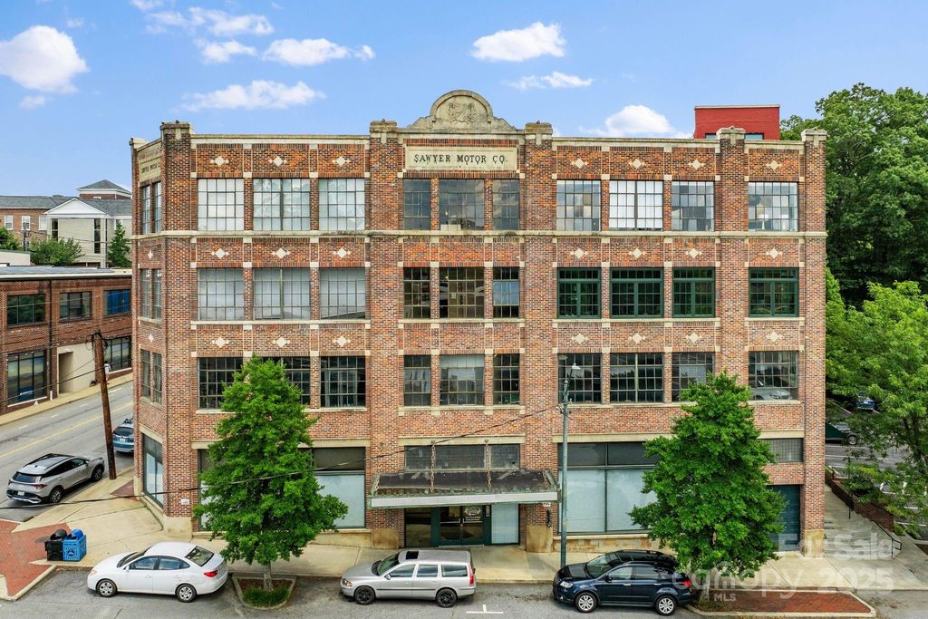 100 Coxe Avenue 310, Asheville, NC 28801