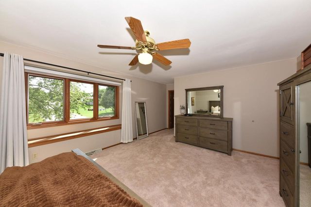N71W23400 Homestead ROAD, Sussex, WI 53089