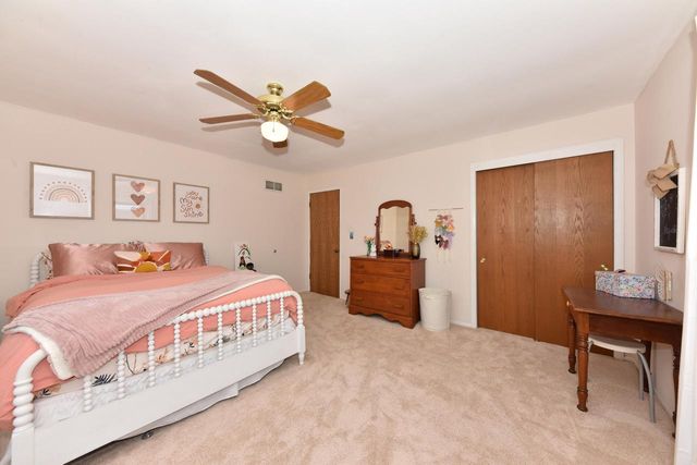 N71W23400 Homestead ROAD, Sussex, WI 53089