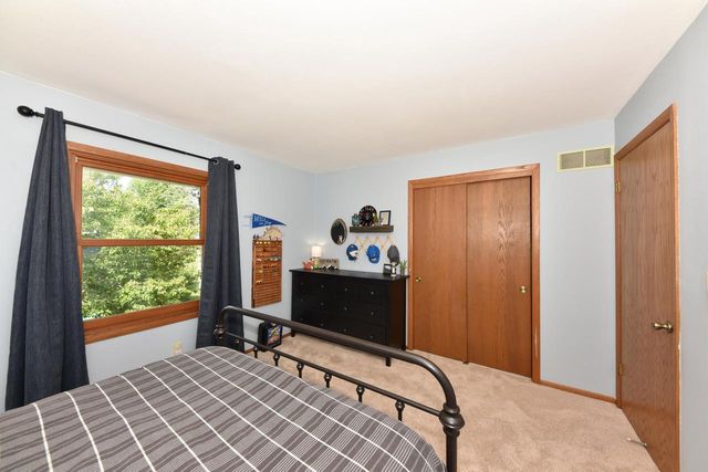 N71W23400 Homestead ROAD, Sussex, WI 53089