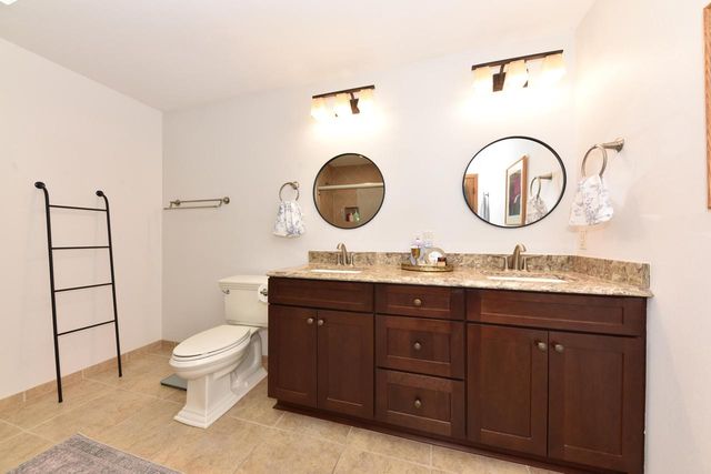 N71W23400 Homestead ROAD, Sussex, WI 53089