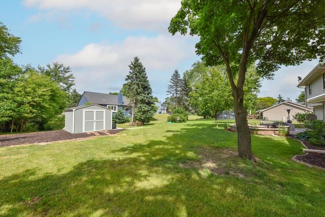 N71W23400 Homestead ROAD, Sussex, WI 53089