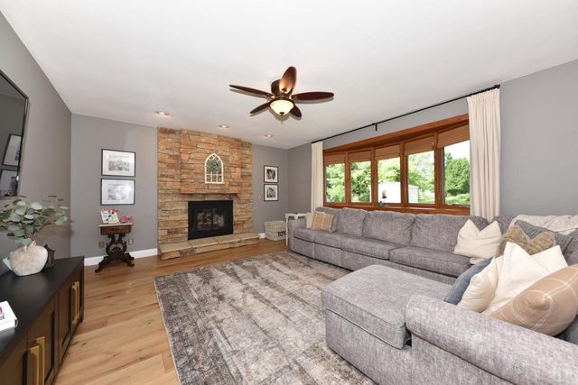 N71W23400 Homestead ROAD, Sussex, WI 53089