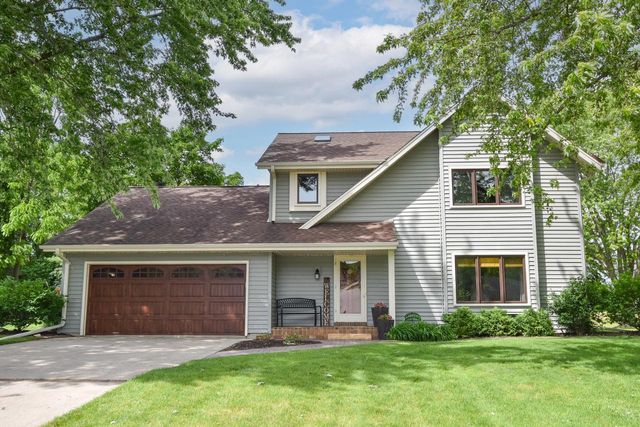 N71W23400 Homestead ROAD, Sussex, WI 53089