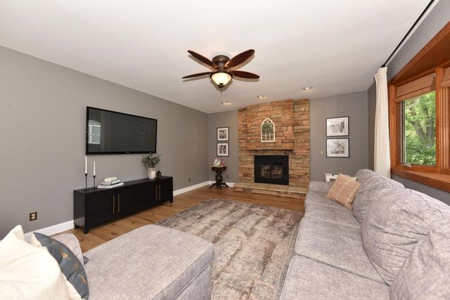N71W23400 Homestead ROAD, Sussex, WI 53089