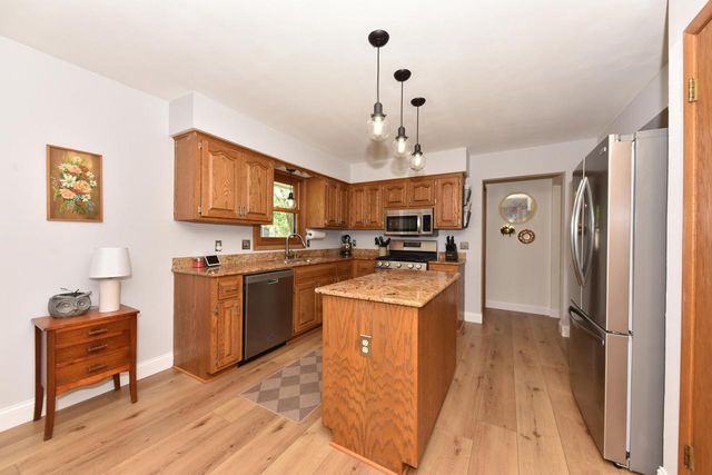 N71W23400 Homestead ROAD, Sussex, WI 53089