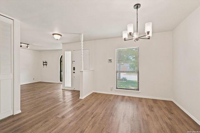 7829 VILLAGE OAK DR, Live Oak, TX 78233