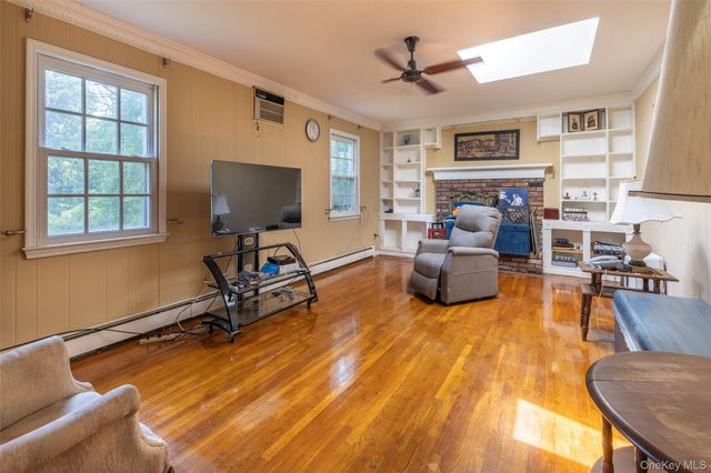 9 Lois Lane, Katonah, NY 10536