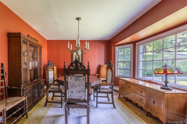 9 Lois Lane, Katonah, NY 10536