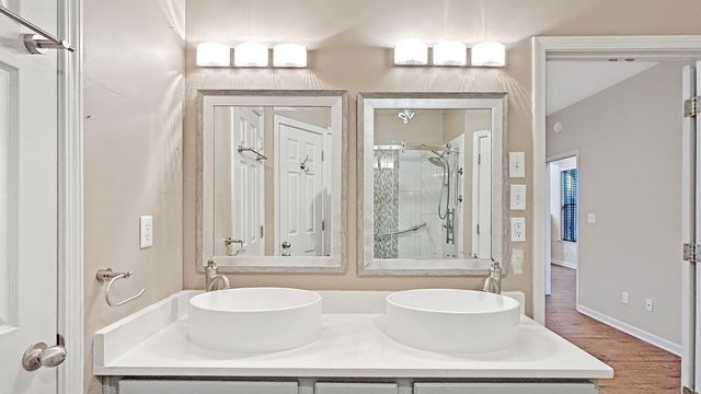 1358 E ISLAND PL, Memphis, TN 38103