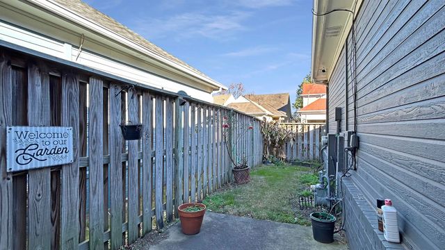 1358 E ISLAND PL, Memphis, TN 38103