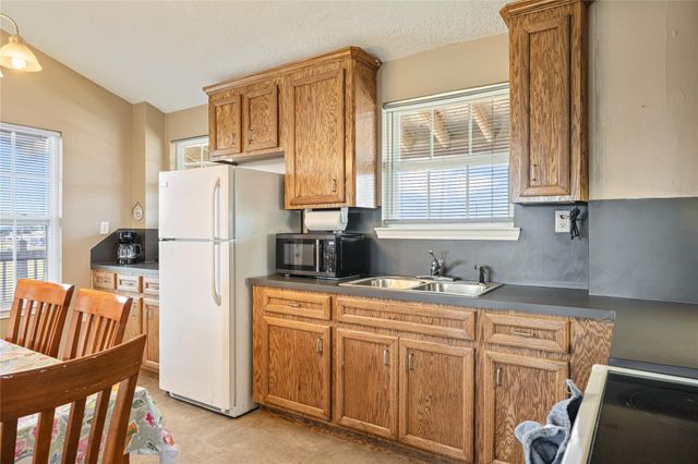 964 S Sage Road, Crystal Beach, TX 77650