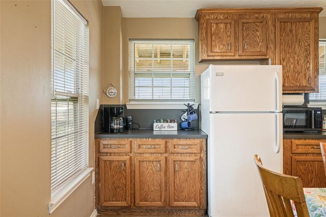 964 S Sage Road, Crystal Beach, TX 77650