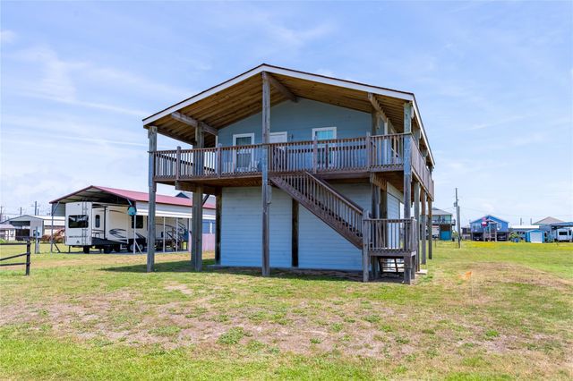 964 S Sage Road, Crystal Beach, TX 77650