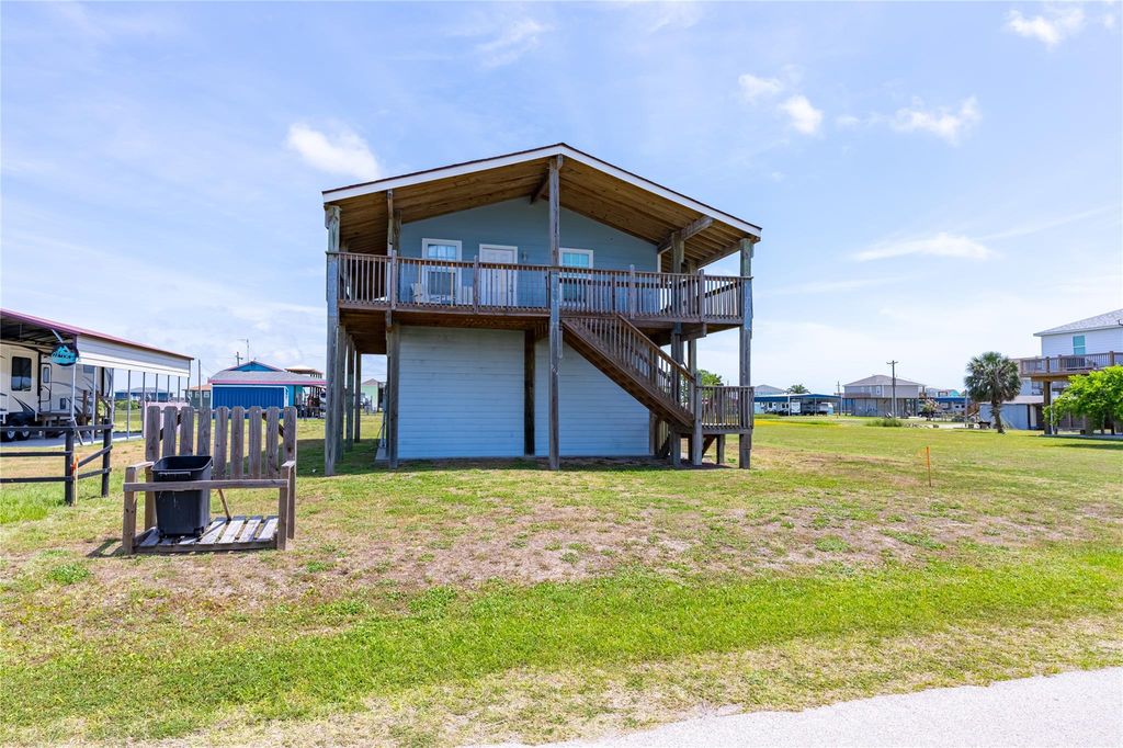 964 S Sage Road, Crystal Beach, TX 77650