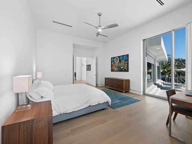 656 S OWL DRIVE, Sarasota, FL 34236