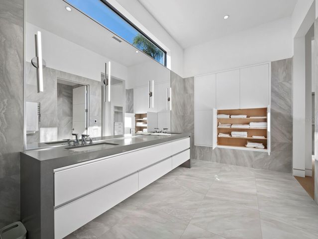 656 S OWL DRIVE, Sarasota, FL 34236