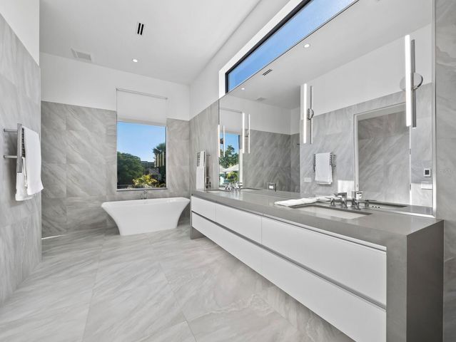 656 S OWL DRIVE, Sarasota, FL 34236