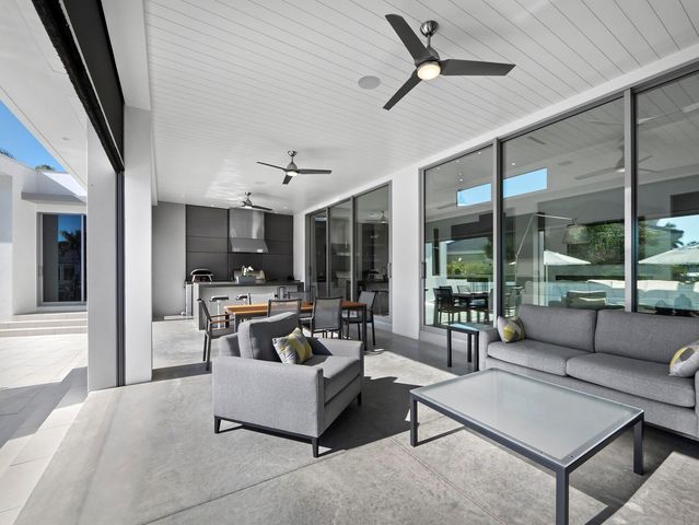 656 S OWL DRIVE, Sarasota, FL 34236