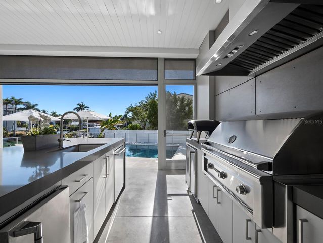 656 S OWL DRIVE, Sarasota, FL 34236