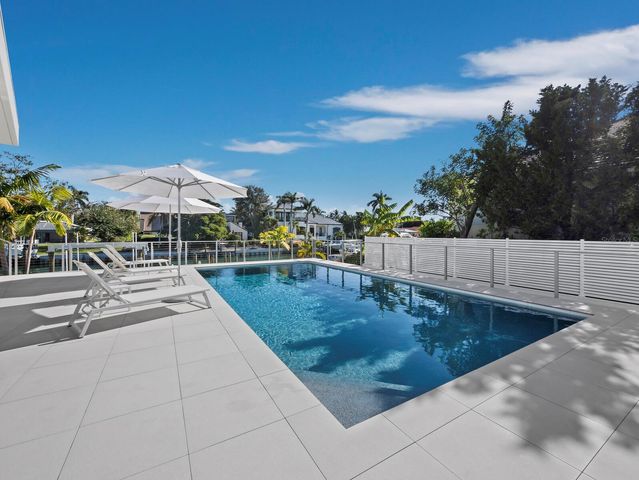 656 S OWL DRIVE, Sarasota, FL 34236