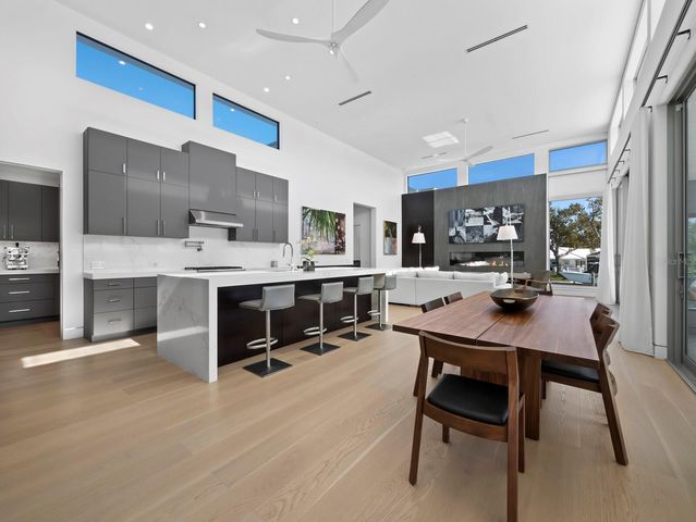 656 S OWL DRIVE, Sarasota, FL 34236