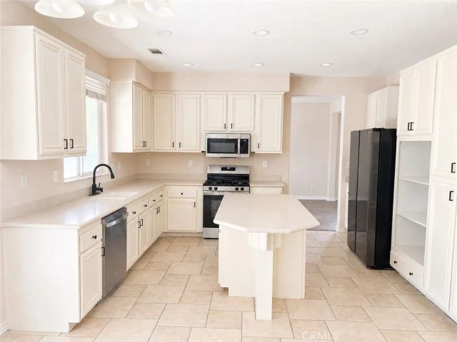 29621 Troon Court, Murrieta, CA 92563